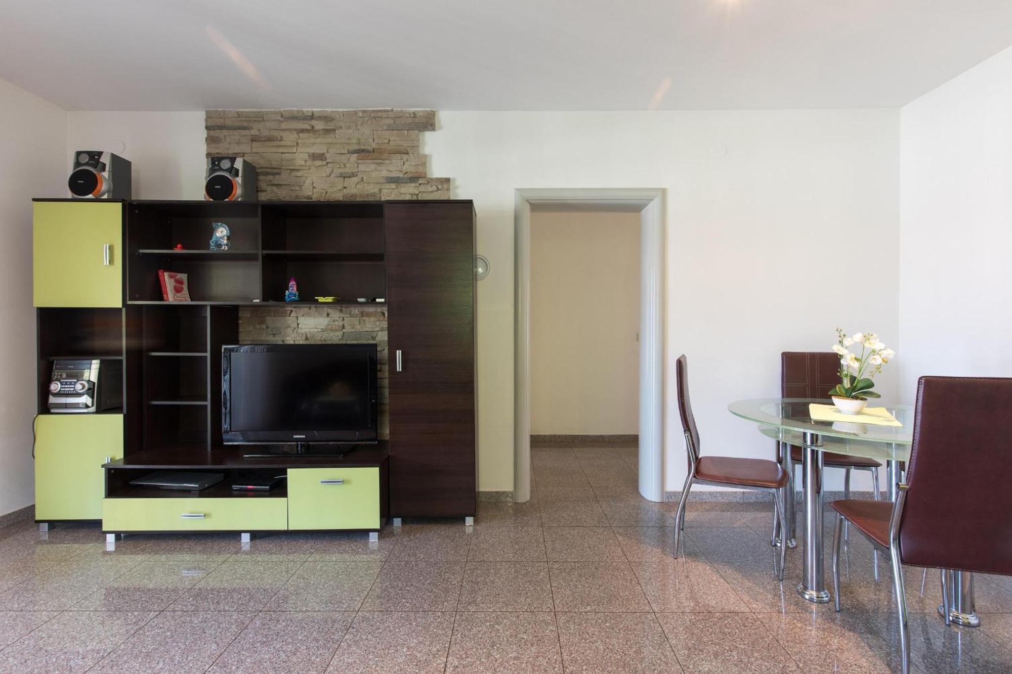 Holiday Home Ore Malinska Bagian luar foto